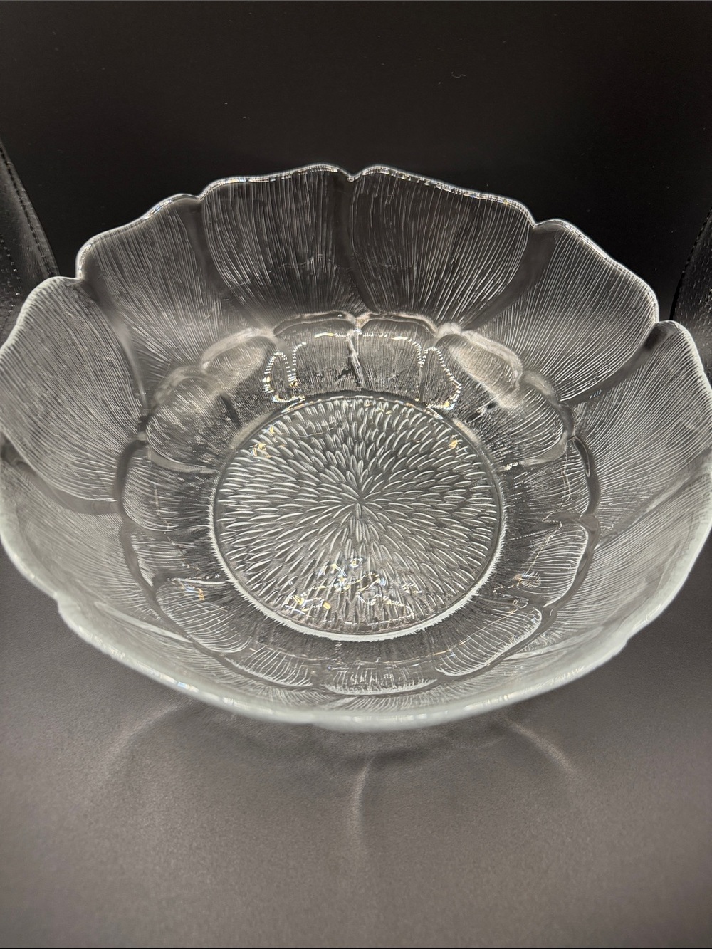 Vintage Arcoroc Fleur Collection 9” Serving Bowl